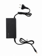 Li-ion acculader met actieve koeling 36V 2A diverse connectoropties